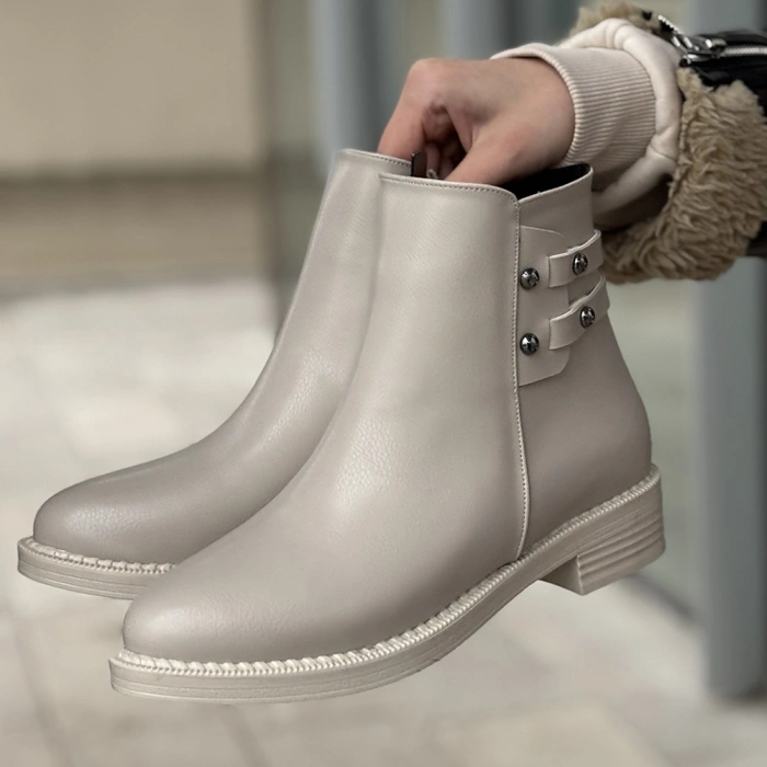 Siari Bej Cilt Topuklu Bot - Lisinya