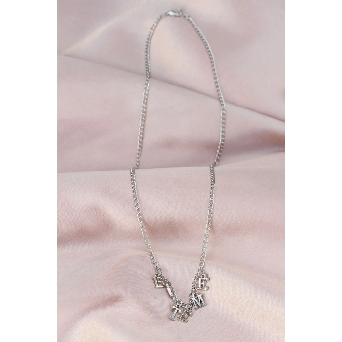 Yeni Sezon Biteme Yazılı Gümüş Renk Sallantılı Kadın Kolye - Lisinya