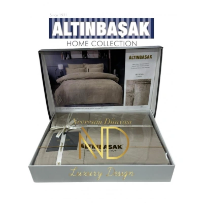 Jakarlı Saten Çift Kişilik Nev Takımı Mınna Sabre