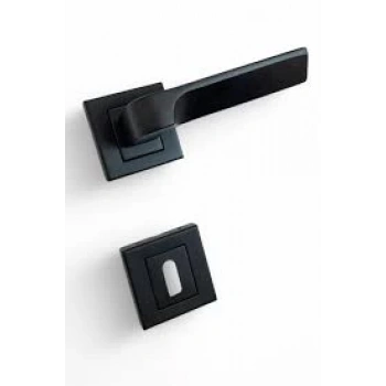 Dikmen Kapı Kolu Mat Siyah Kare Rozetli Oda