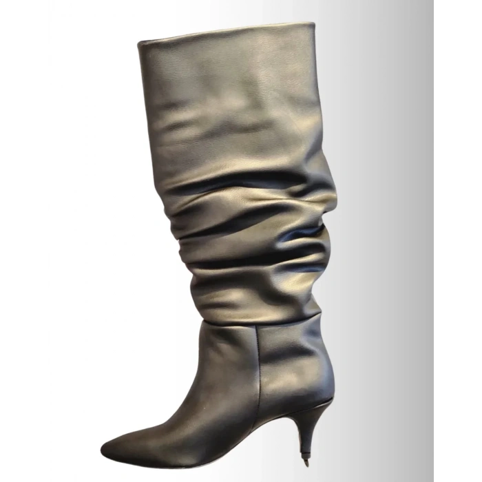 Zenne Park Siyah Körüklü Bot