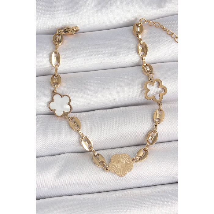 316L Çelik Gold Renk Yonca Model İşleme Detaylı Kadın Bileklik