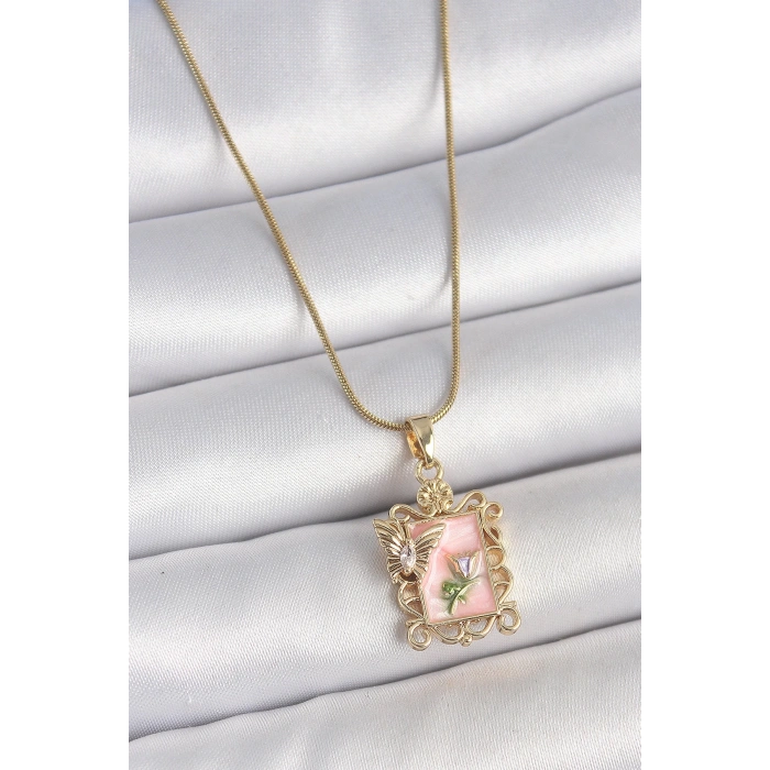 316L Çelik Gold Renk Zincir Pembe Mineli Çiçek İşlemeli Zirkon Taşlı Kelebek Detay Portre Model Kadın Kolye