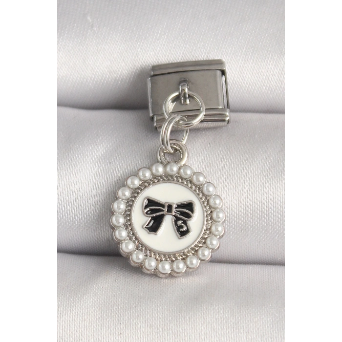 316L Çelik Gümüş Renk Siyah Fiyonk İşlemeli İnci Detaylı Nomination Charm