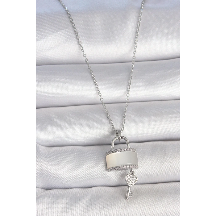 316L Çelik Gümüş Renk Zincir Beyaz Sedefli Kilit Anahtar Detay Kadın Kolye