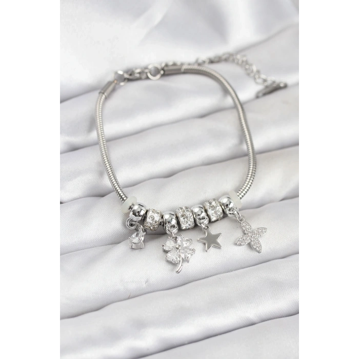 Gümüş Renk Pirinç Yonca Charmlı Kadın Bileklik