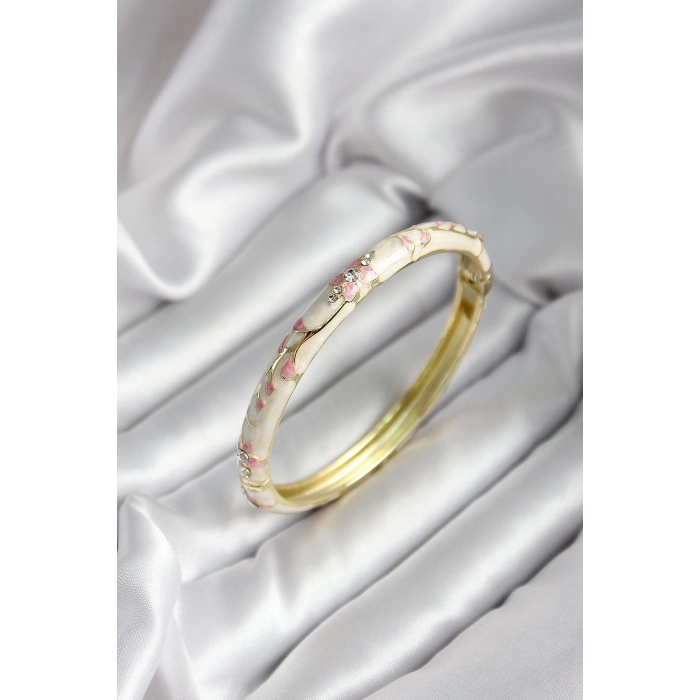 Mineli Pirinç Bej Çiçek Desenli Zirkon Taşlı Gold Renk Kadın Kelepçe (çap 60 mm)