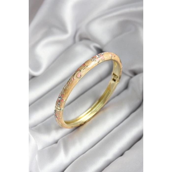 Mineli Pirinç Krem Çiçek Desenli Zirkon Taşlı Gold Renk Kadın Kelepçe (çap 60 mm)