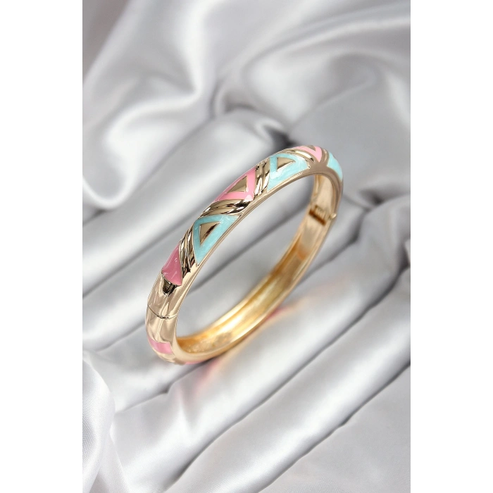 Mineli Pirinç Mavi Ve Pembe Üçgen Desenli Gold Renk Kadın Kelepçe (çap 60 mm)