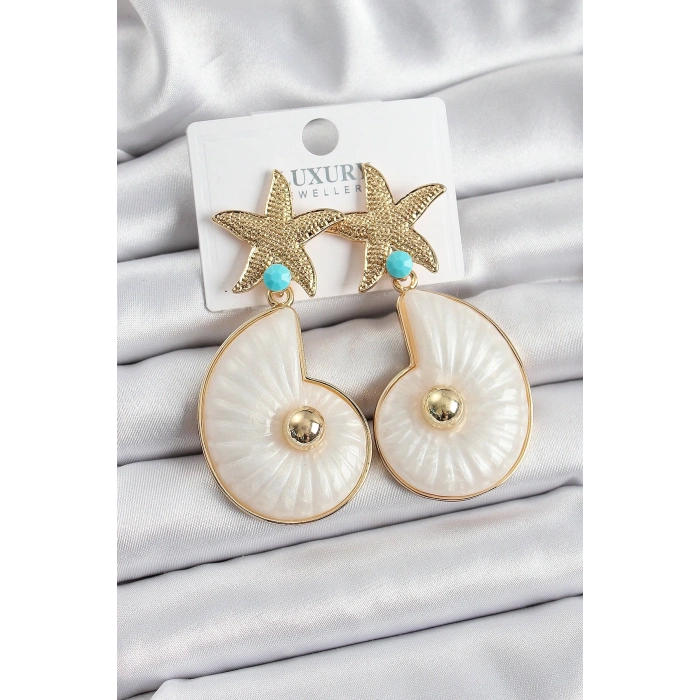 Pirinç Deniz Yıldızı Ve Deniz Kabuğu Figürlü Gold Renk Kadın Küpe