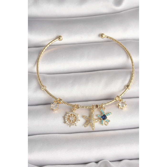 Pirinç Gold Renk Sallantı Zirkon Taşlı Yıldız Figür Charm Kadın Bileklik