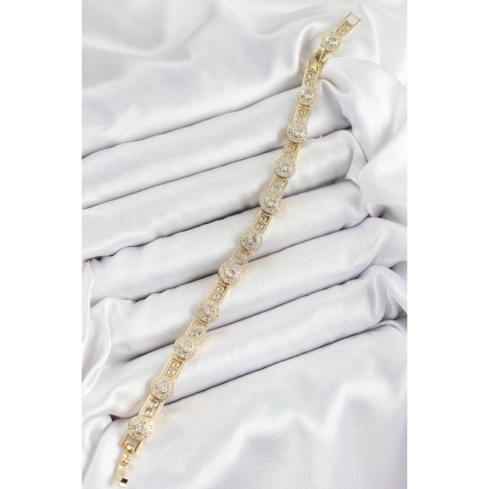 Pirinç Greg Model Zirkon Taşlı Gold Renk VİP Seri Kadın Bileklik