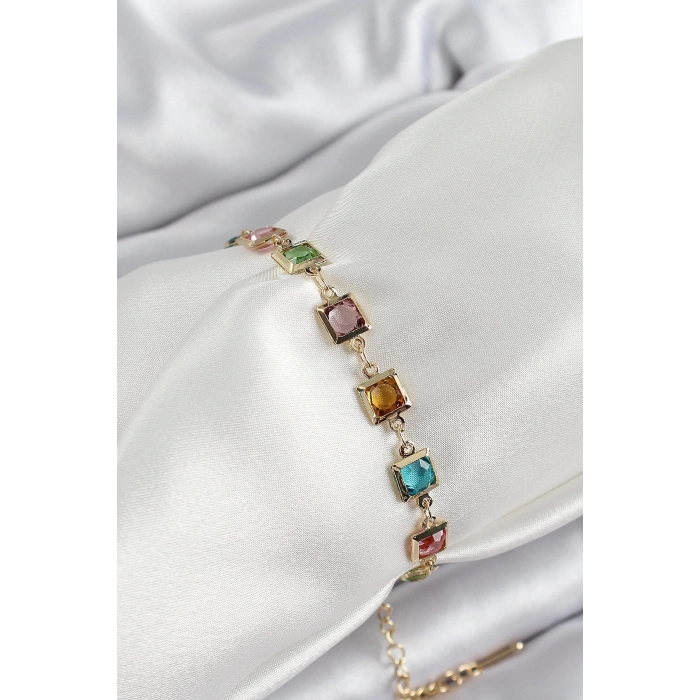 Pirinç Karışık Renk Kare Zirkon Taşlı Gold Renk Kadın Bileklik