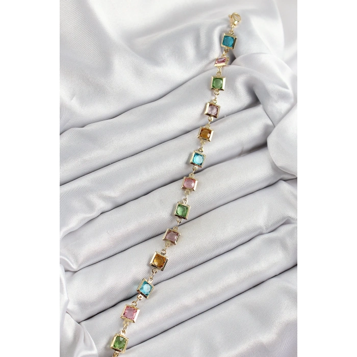 Pirinç Karışık Renk Kare Zirkon Taşlı Gold Renk Kadın Bileklik