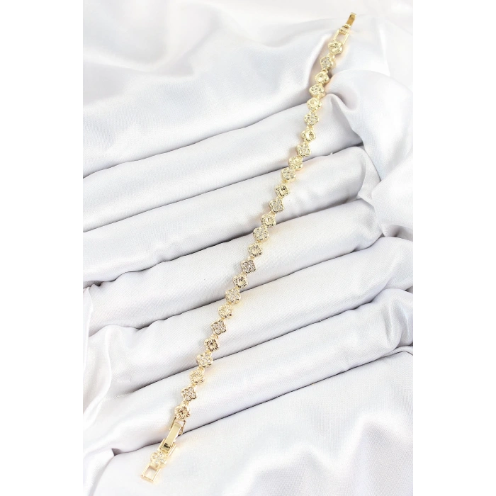 Pirinç Yonca Model Zirkon Taşlı Gold Renk VİP Seri Kadın Bileklik