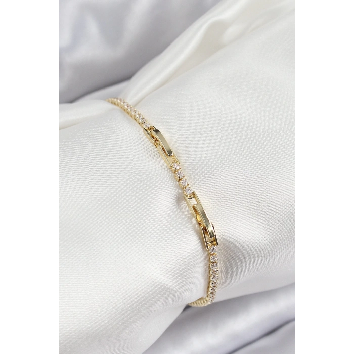 Pirinç Zirkon Taşlı İnce Su Yolu Model Gold Renk Kadın Bileklik