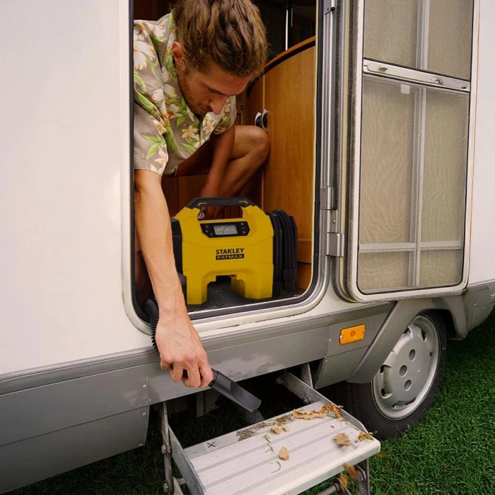 STANLEY SXVI02001 12V/18V 160 PSI Dijital Göstergeli Lastik&Yatak Şişirme+Araç Süpürgesi (Akü Dahil Değildir) SXVI02001