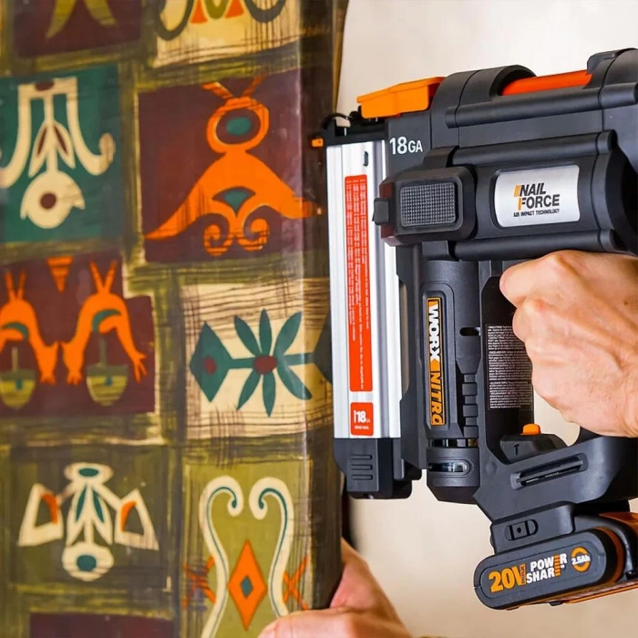 WORX WX842.9 20Volt 15-50mm Profesyonel Şarjlı Çivi Çakma Makinesi + 2700 Adet Yedek Çivi (Akü Dahil Değildir)