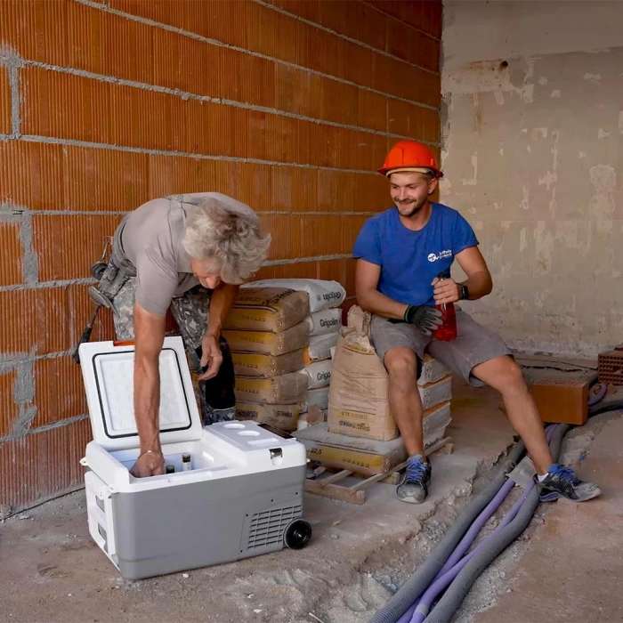 Worx WX876.9 12/24/220Volt 22Litre Kompresörlü Outdoor Oto Buzdolabı (Akü Dahil Değildir)