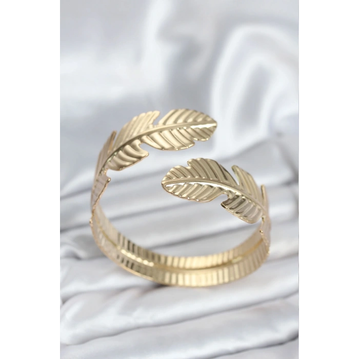 Yaprak Model Gold Renk Kadın Bileklik