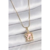 316L Çelik Gold Renk Zincir Pembe Mineli Çiçek İşlemeli Zirkon Taşlı Kelebek Detay Portre Model Kadın Kolye