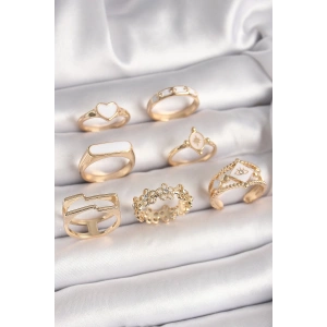 Pirinç Gold Renk Beyaz Mineli Kalp Zirkon Taşlı Çiçek Detay Kadın Yüzük Kombini