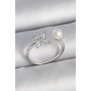 Pirinç Gümüş Renk Zirkon Taşlı Çiçek Model İnci Detay Ayarlanabilir Kadın Yüzük