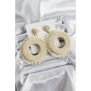 Bej Püsküllü Halka Figürlü Hasır Örgü Model Gold Renk Kadın Küpe