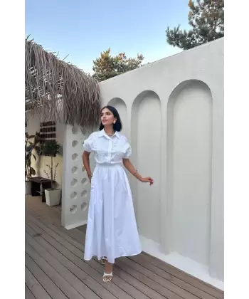 Beyaz Nakışlı İşlemeli Elbise