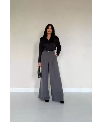 Siyah Saten Gömlek