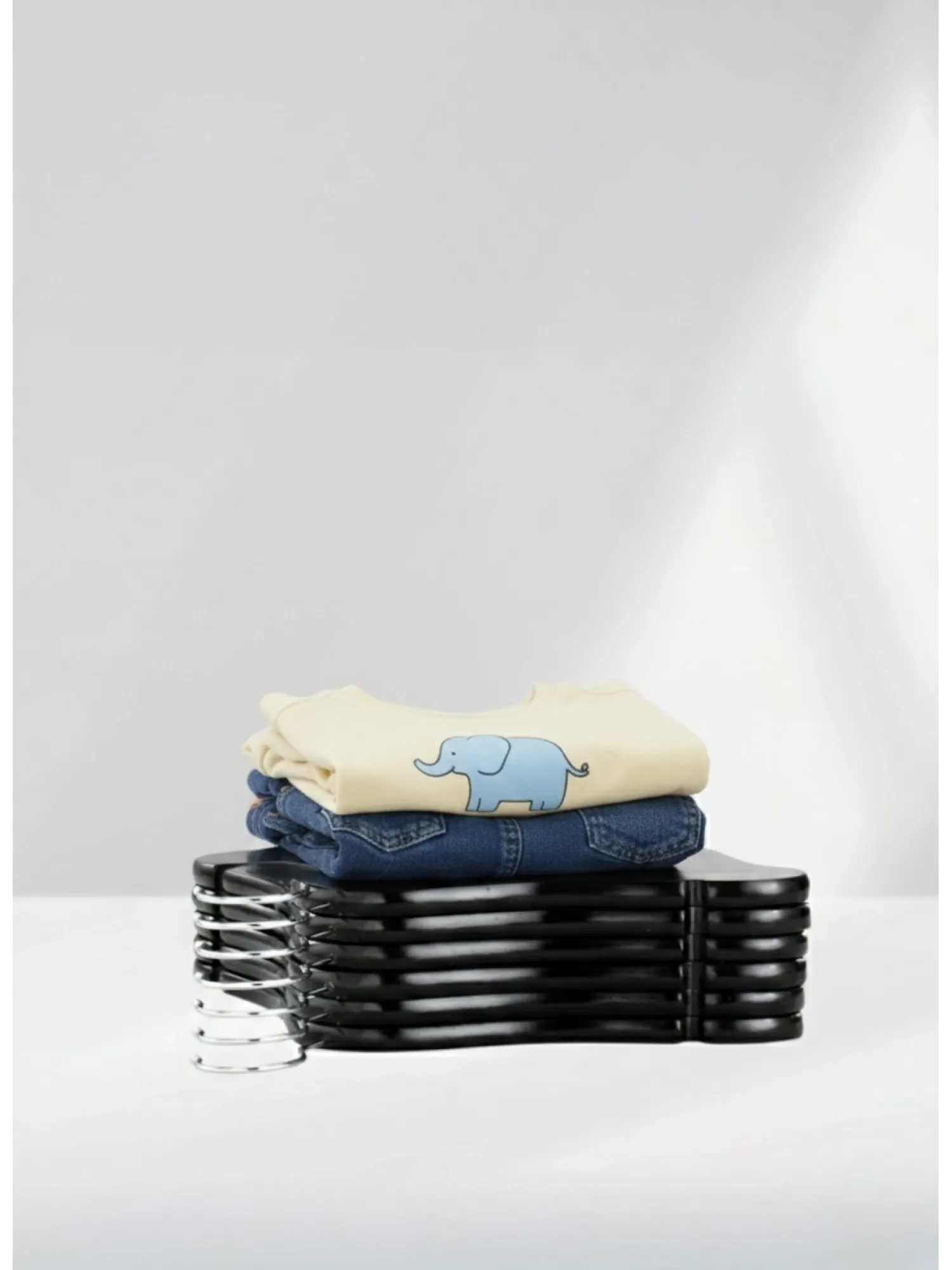 Siyah Ahşap Bebek Elbise Pantolon Askısı