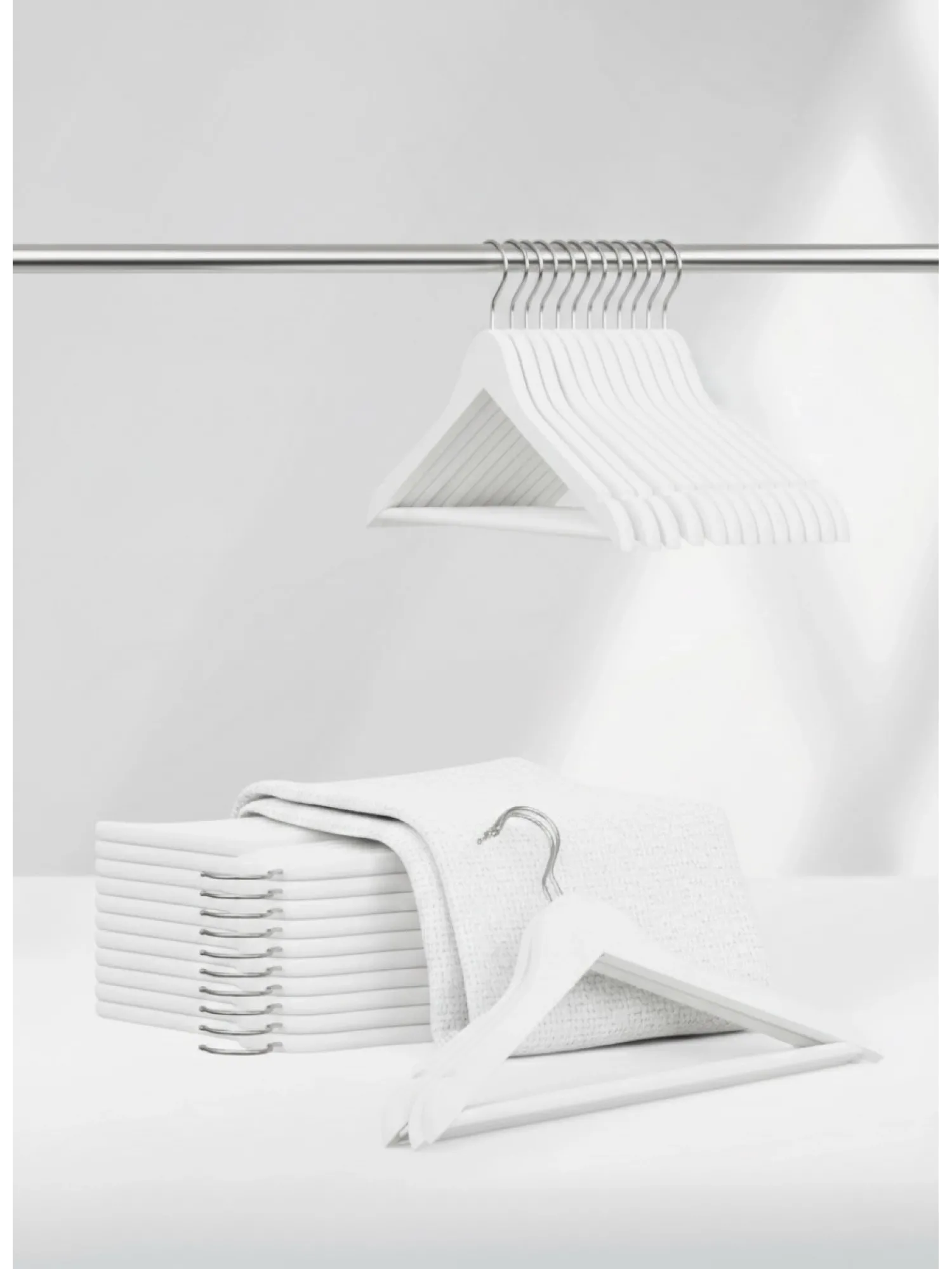 Beyaz Ahşap Elbise Pantolon Askısı