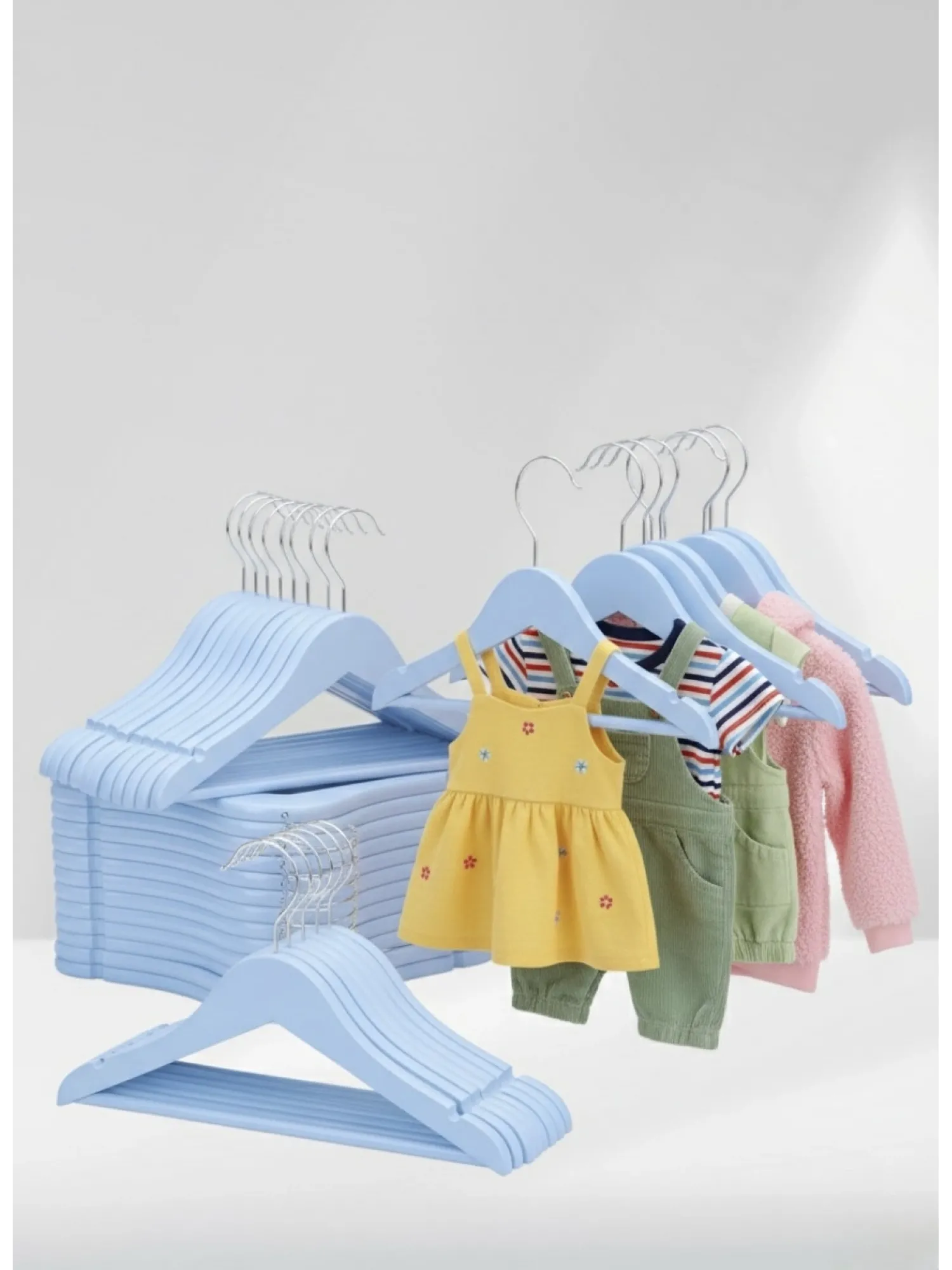 Mavi Ahşap Bebek Elbise Pantolon Askısı