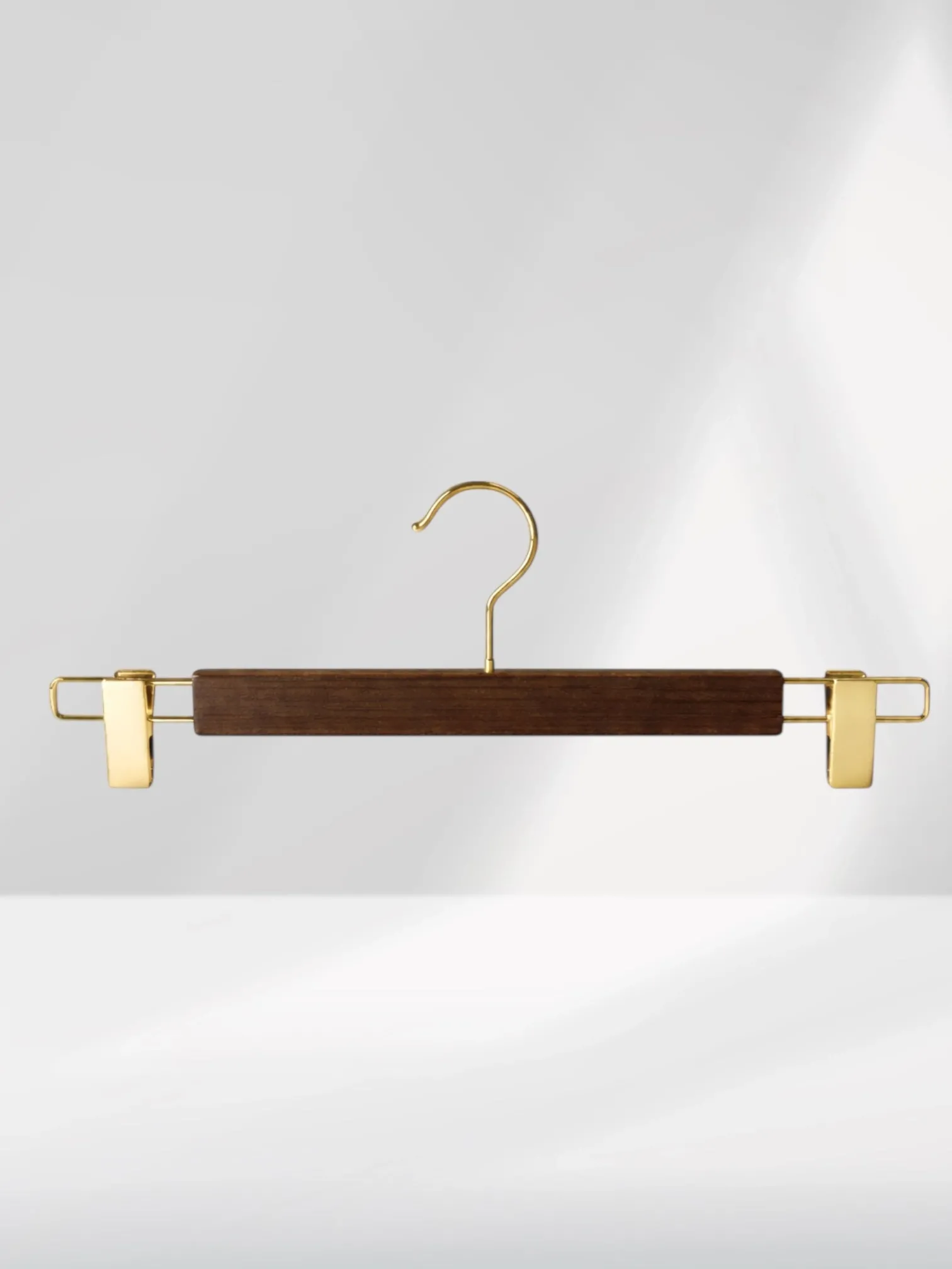 Ceviz Ahşap Pantolon Etek Askısı Gold Kancalı