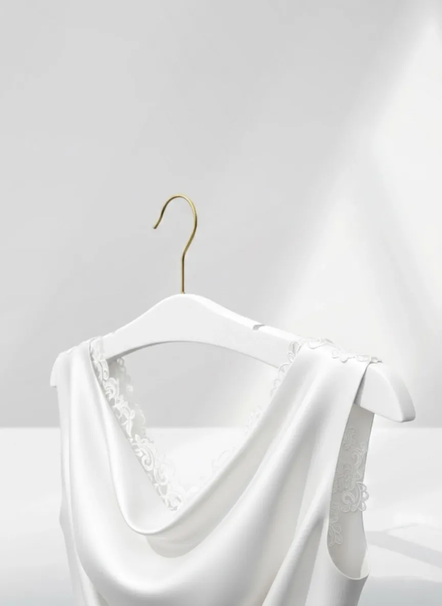 Beyaz Ahşap Gold Kancalı Gelinlik Triko Abiye Askısı