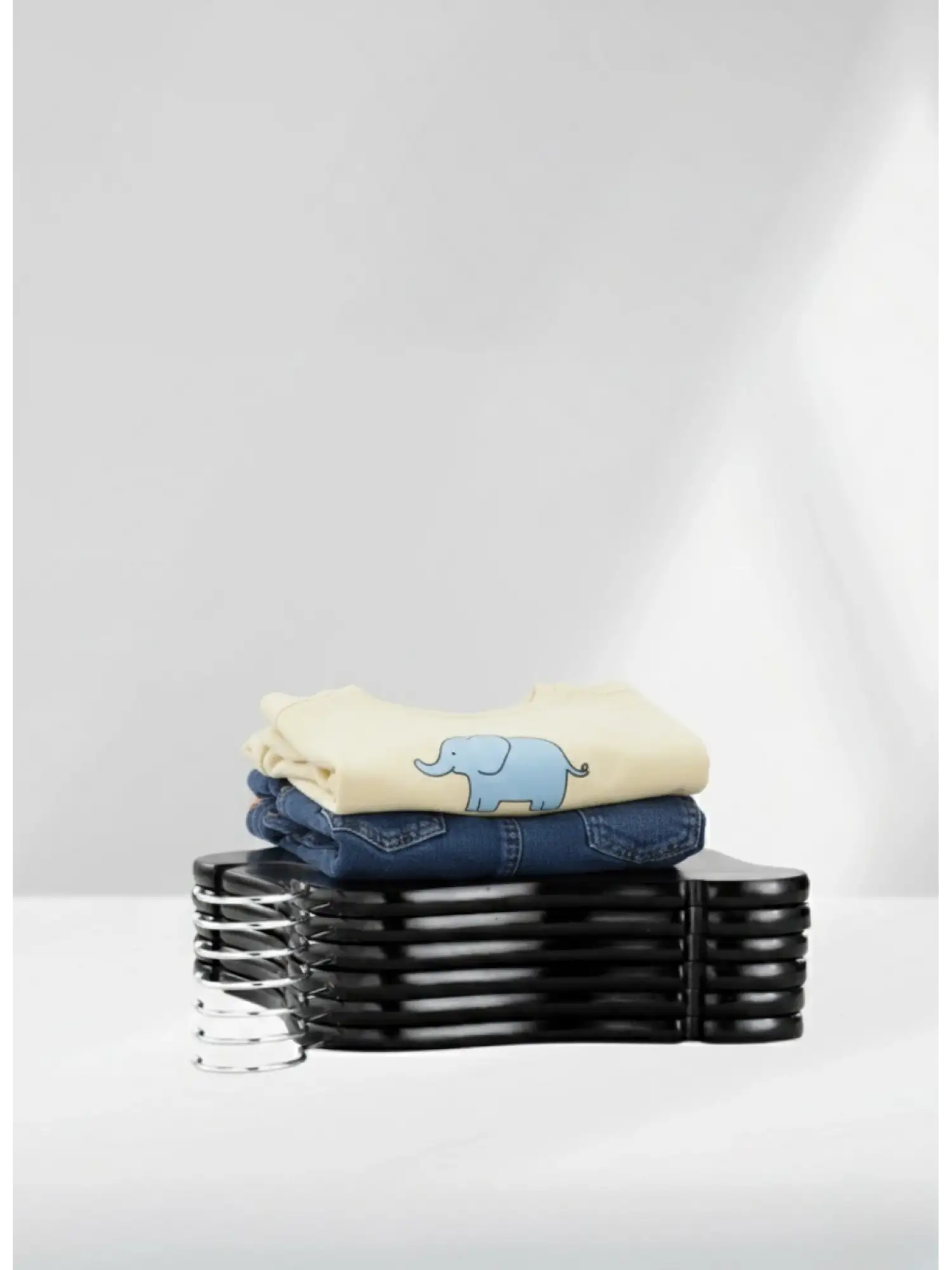 Siyah Ahşap Bebek Elbise Pantolon Askısı