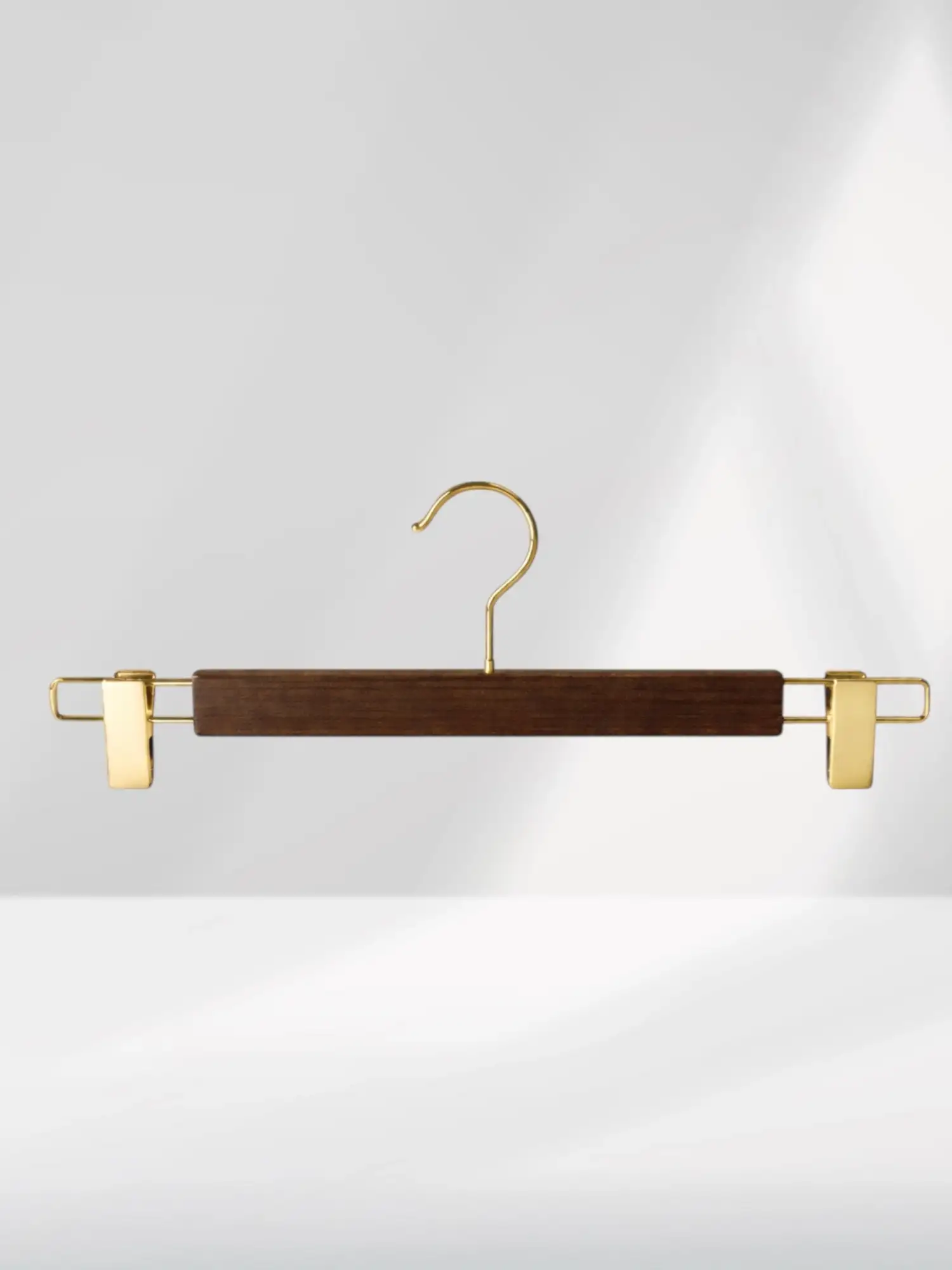 Ceviz Ahşap Pantolon Etek Askısı Gold Kancalı