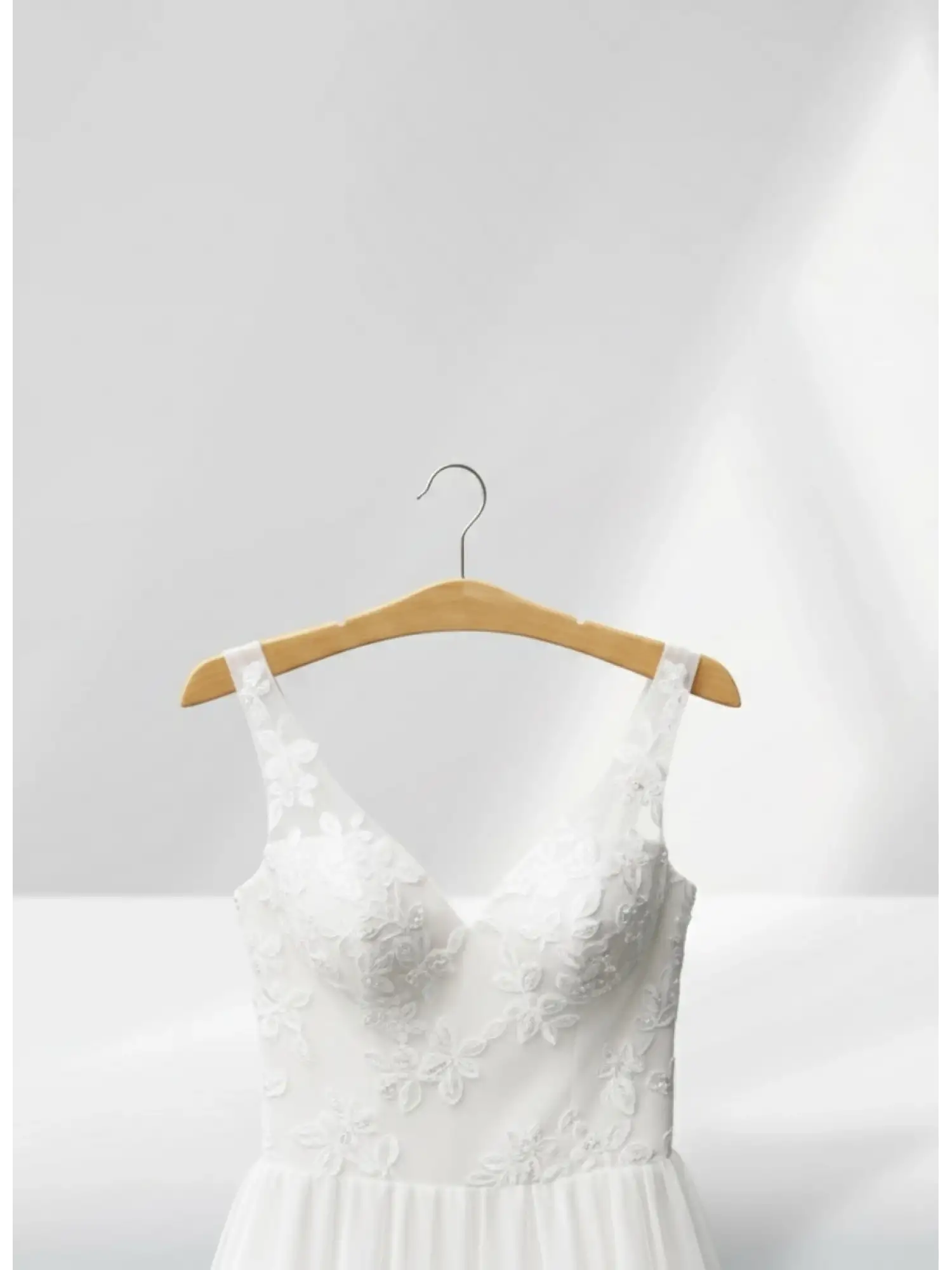 Naturel Ahşap Nikel Kancalı Gelinlik Triko Abiye Askısı