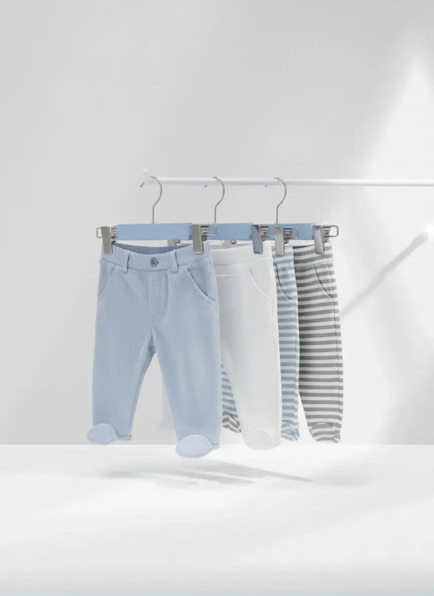 Mavi Ahşap Bebek Pantolon Etek Askısı Gümüş Kancalı
