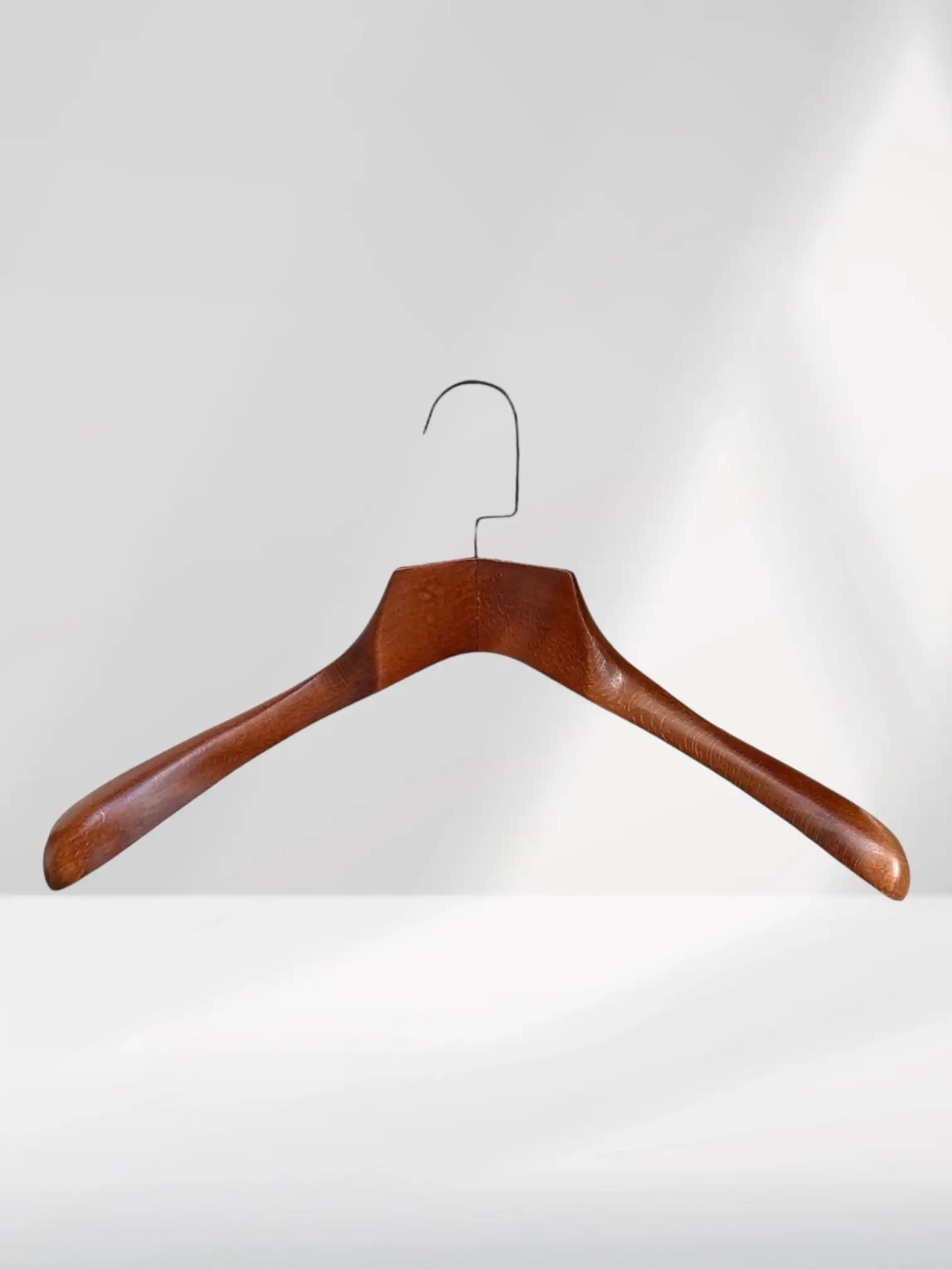 Ceviz Ahşap Siyah Lama Kancalı Ceket Askısı