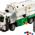 LEGOTechnic Mack LR Electric Çöp Kamyonu