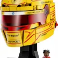 LEGO Editions Scuderia Ferrari HP Lewis Hamilton Kaskı