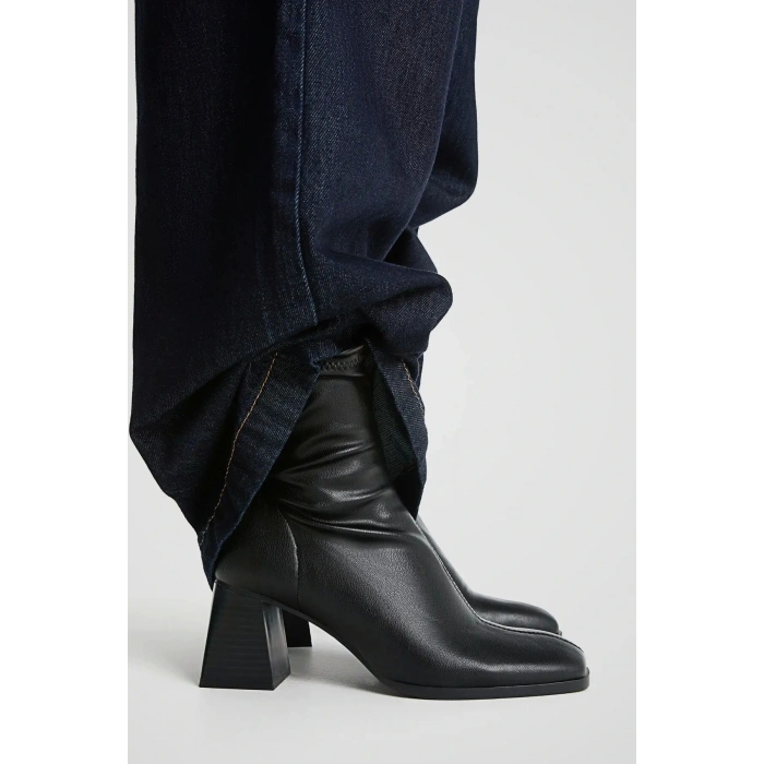 Kadın Siyah Kare Burun Kalın Topuklu Streç Bot