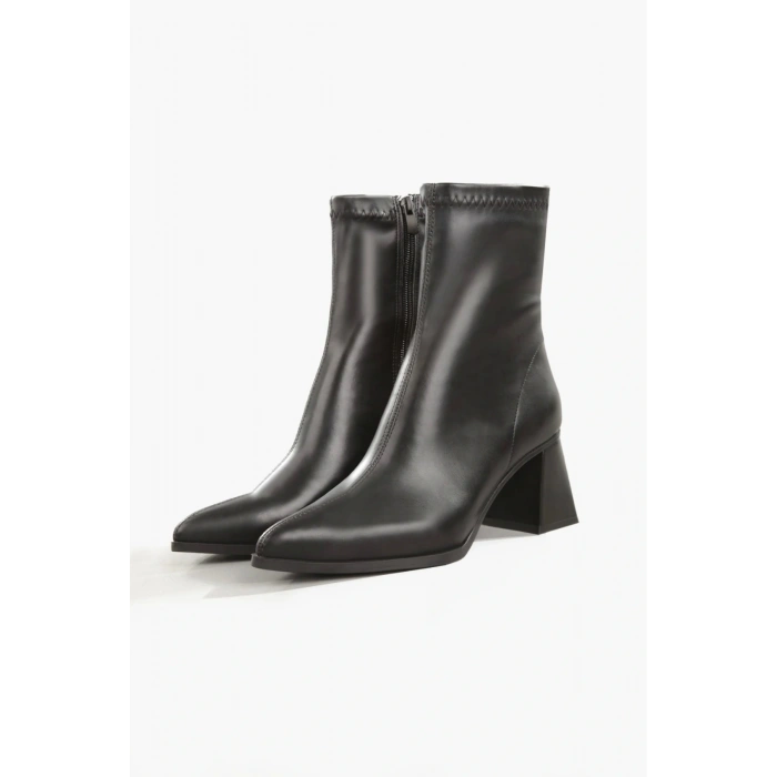 Kadın Siyah Sivri Burun Kalın Topuklu Streç Bot