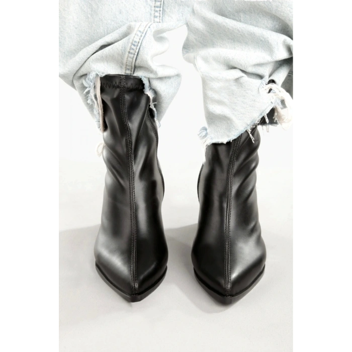 Kadın Siyah Sivri Burun Kalın Topuklu Streç Bot