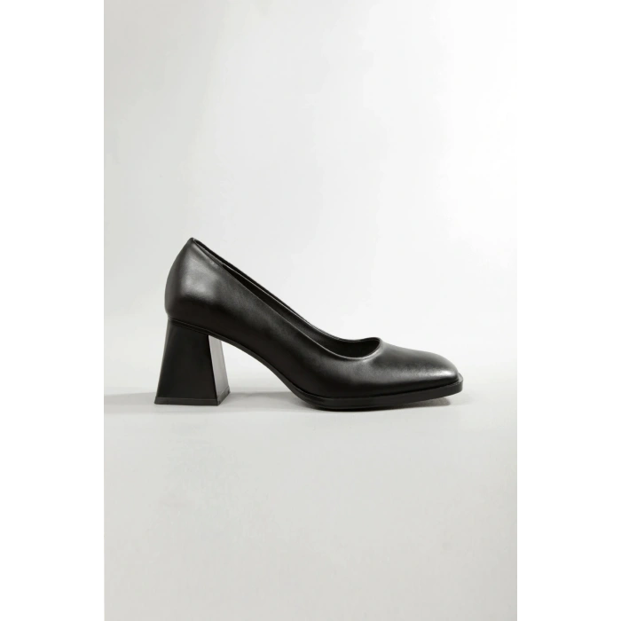 Kadın Siyah Topuklu Ayakkabı Kare Burun TPU Taban KSYHC100