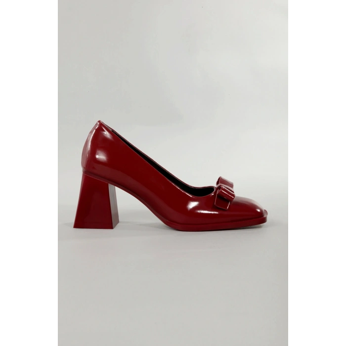 Kadın Bordo Rugan Topuklu Ayakkabı Kare Burun Fiyonklu TPU Taban KBRDRF100