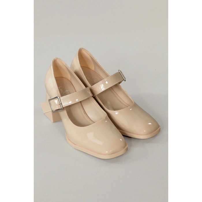 Kadın Bej Rugan Topuklu Ayakkabı Kare Burun Tokalı TPU Taban KBEJRB100