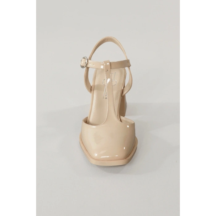 Kadın Bej Rugan Topuklu Ayakkabı Kare Burun TPU Taban KBEJR106