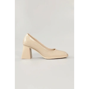 Kadın Bej Rugan Topuklu Ayakkabı Kare Burun TPU Taban KBEJR100